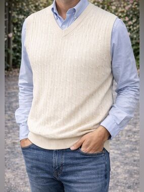 Vintage Beverly Hills Polo Club Men’s Cream Cable Knit V-Neck Sweater Vest XL